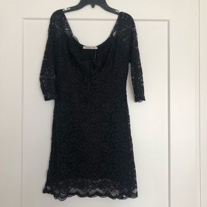 Hugging Kisses Black Lace Scallop Hem 3/4 Sleeves Mini Dress Small